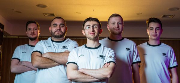 Invictus Gaming распустила состав с DavCost и facecrack
