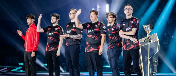 FaZe разыграет с MOUZ звание чемпиона CS Asia Championships 2023