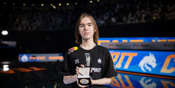 Данил donk Крышковец на турнире по CS2 крупным планом