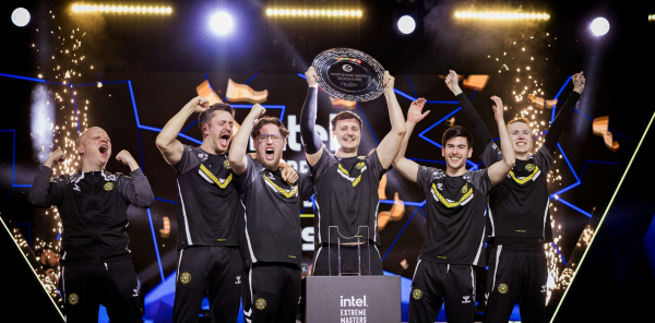 напряжённый момент киберспортивного матча